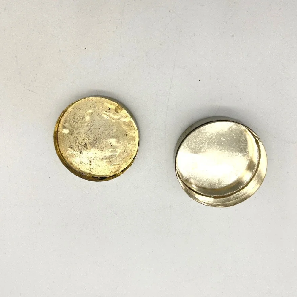 N/A vintage round